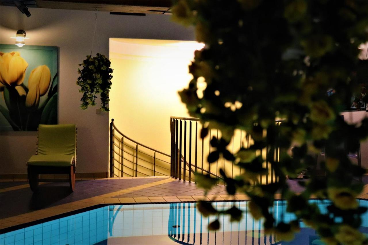 Hotel Und Appartementhof Waldeck Bad Fussing Bagian luar foto