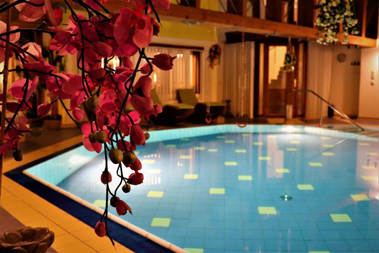 Hotel Und Appartementhof Waldeck Bad Fussing Bagian luar foto