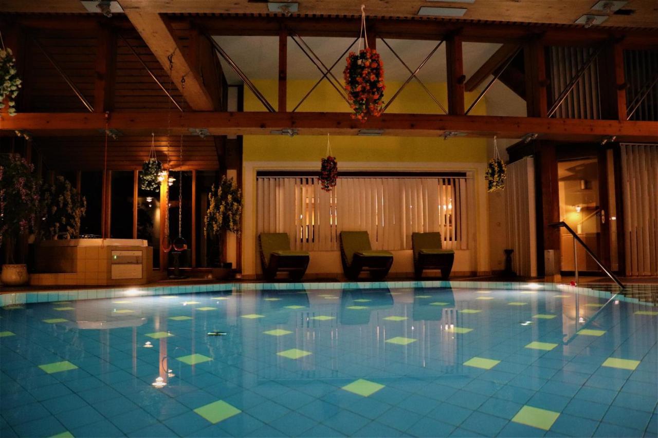 Hotel Und Appartementhof Waldeck Bad Fussing Bagian luar foto